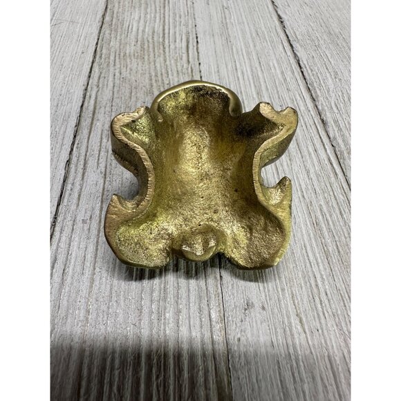 Vintage Brass Oriental Frog with Spots Paperweight Statue 1.5" Long Home Decor - Picture 6 of 8
